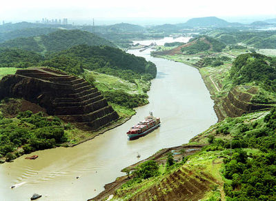 2008_2fjul_2f27_2fpanama_canal1