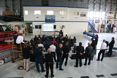 Kynningarfundur í flugskýli 9. maí 2007