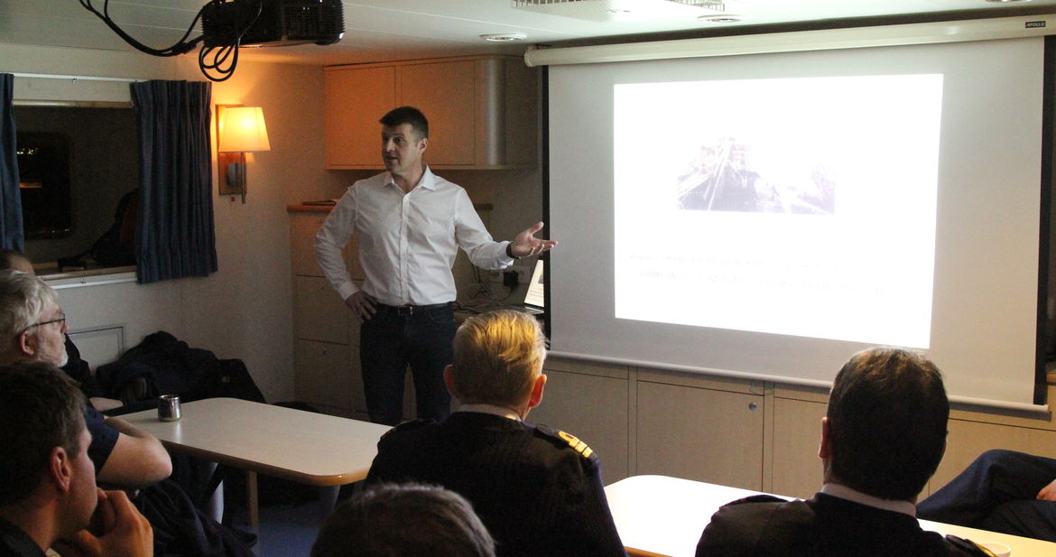 Godafoss_eldur_fyrirlIMG_5962-(1)