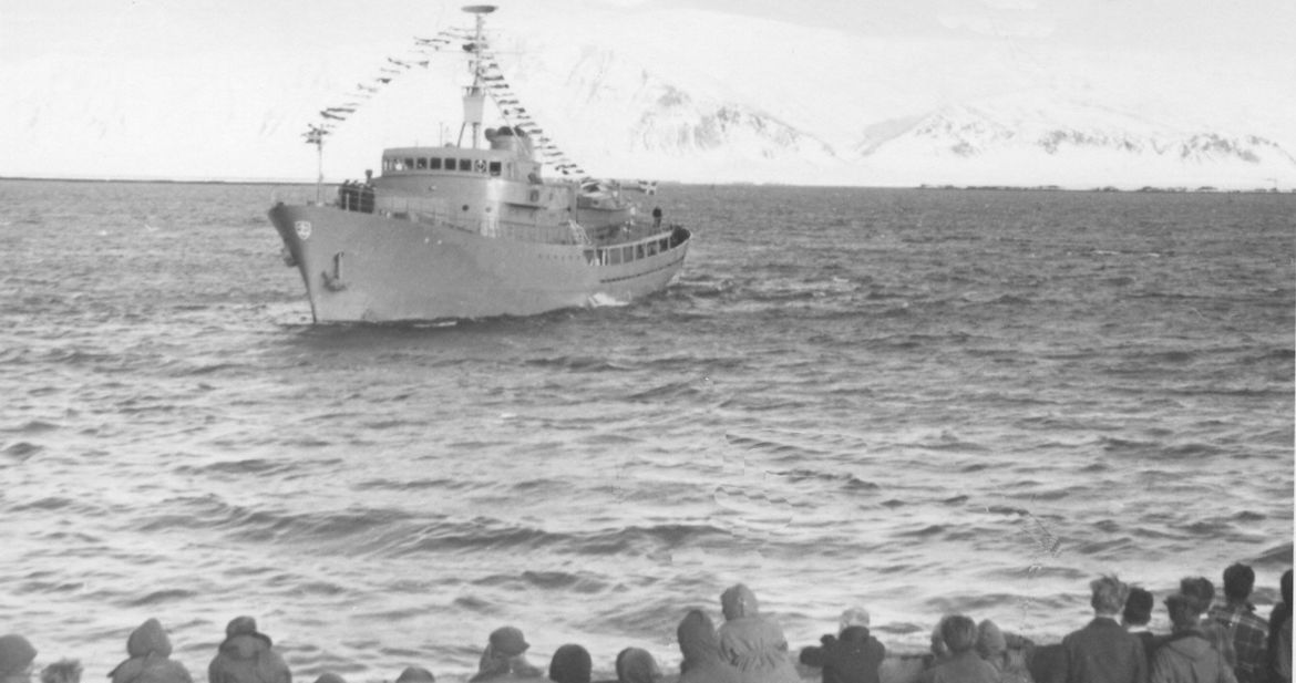Odinn_kemur_nyr_til_Rekjavikur_i_januar_1960