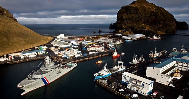 Þór kemur til Eyja Þór kemur til Eyja