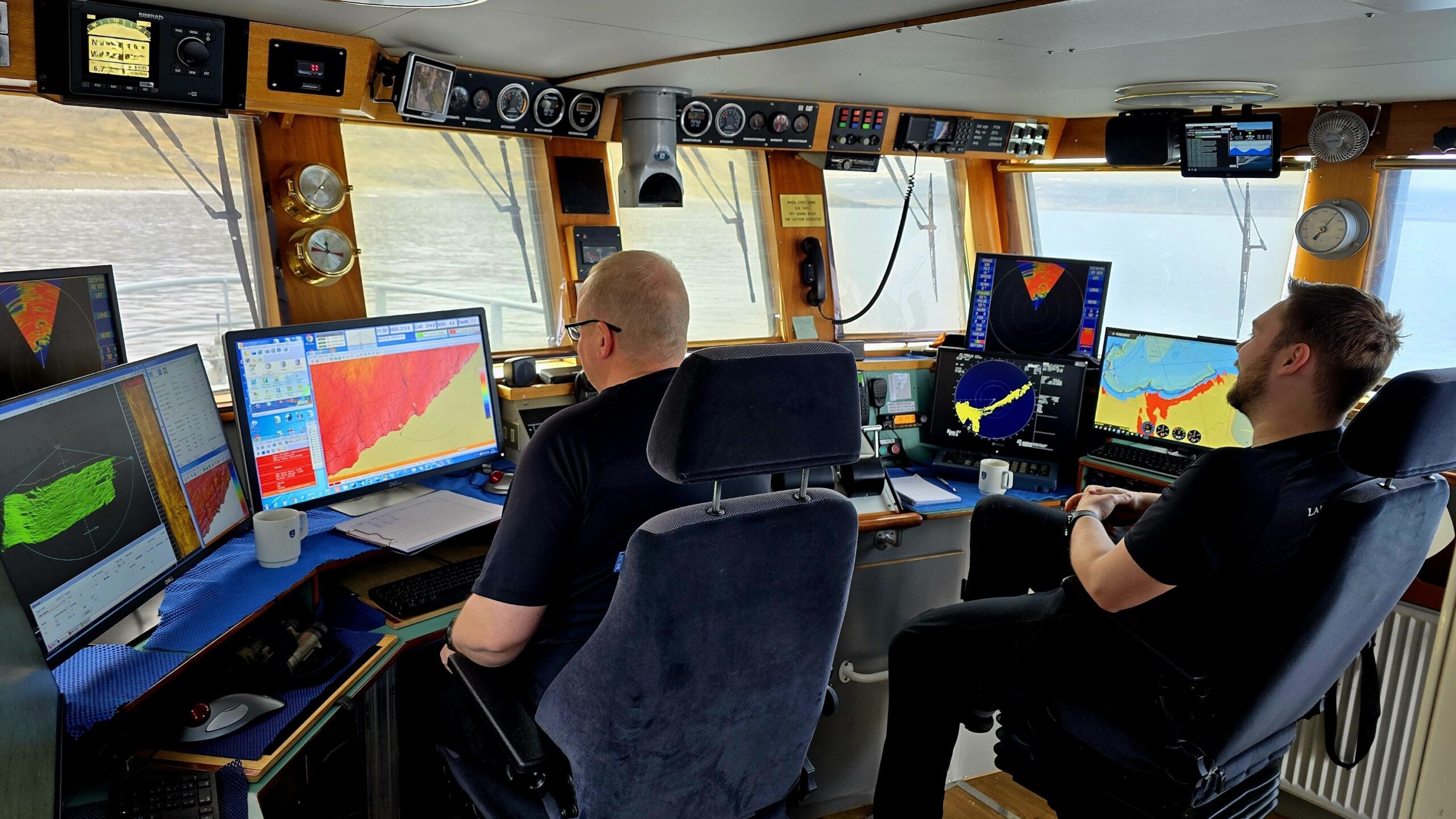 Við mælingar um borð í Baldri.